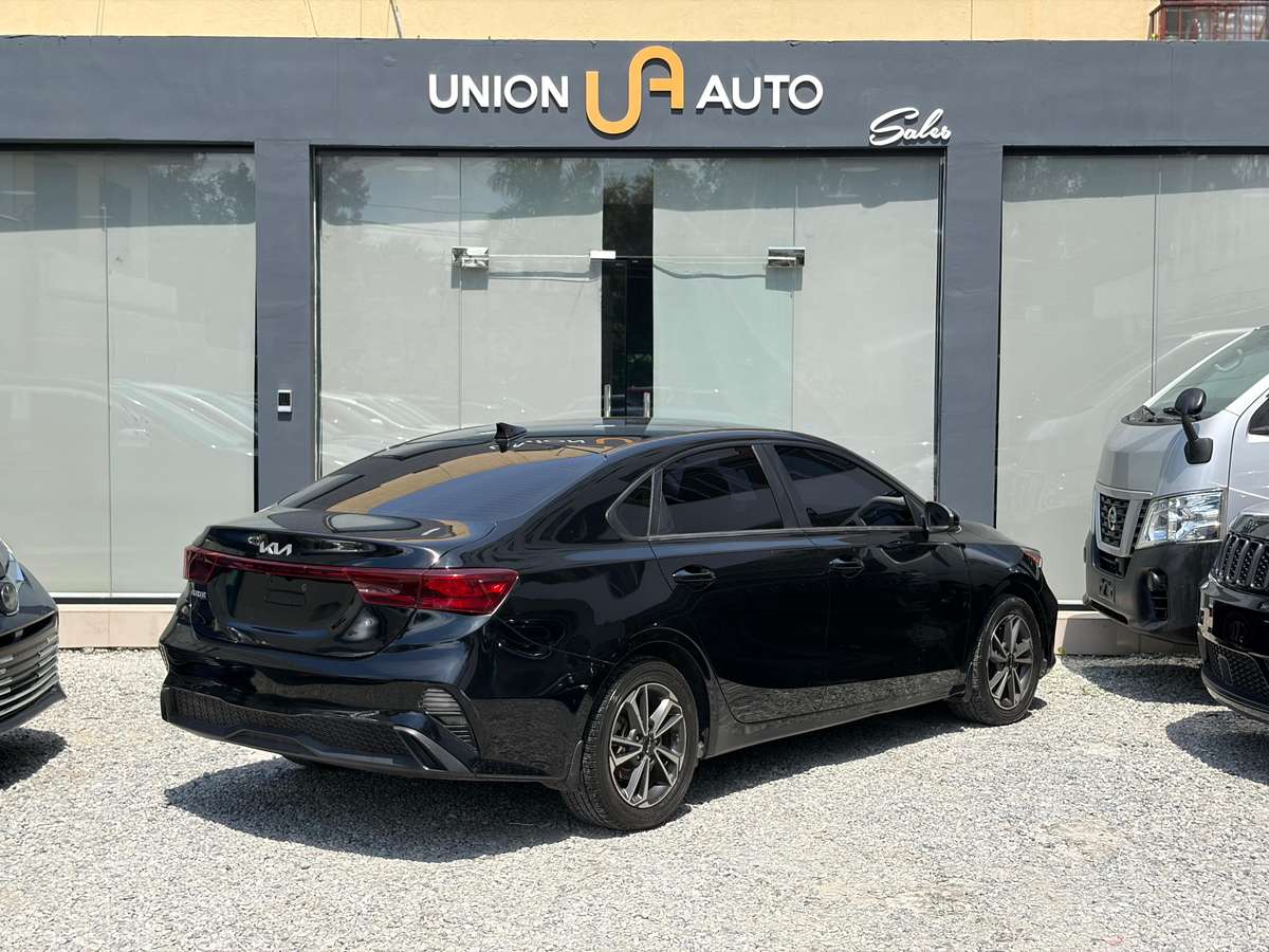 Kia Forte LXS 2022 - miniatura 7