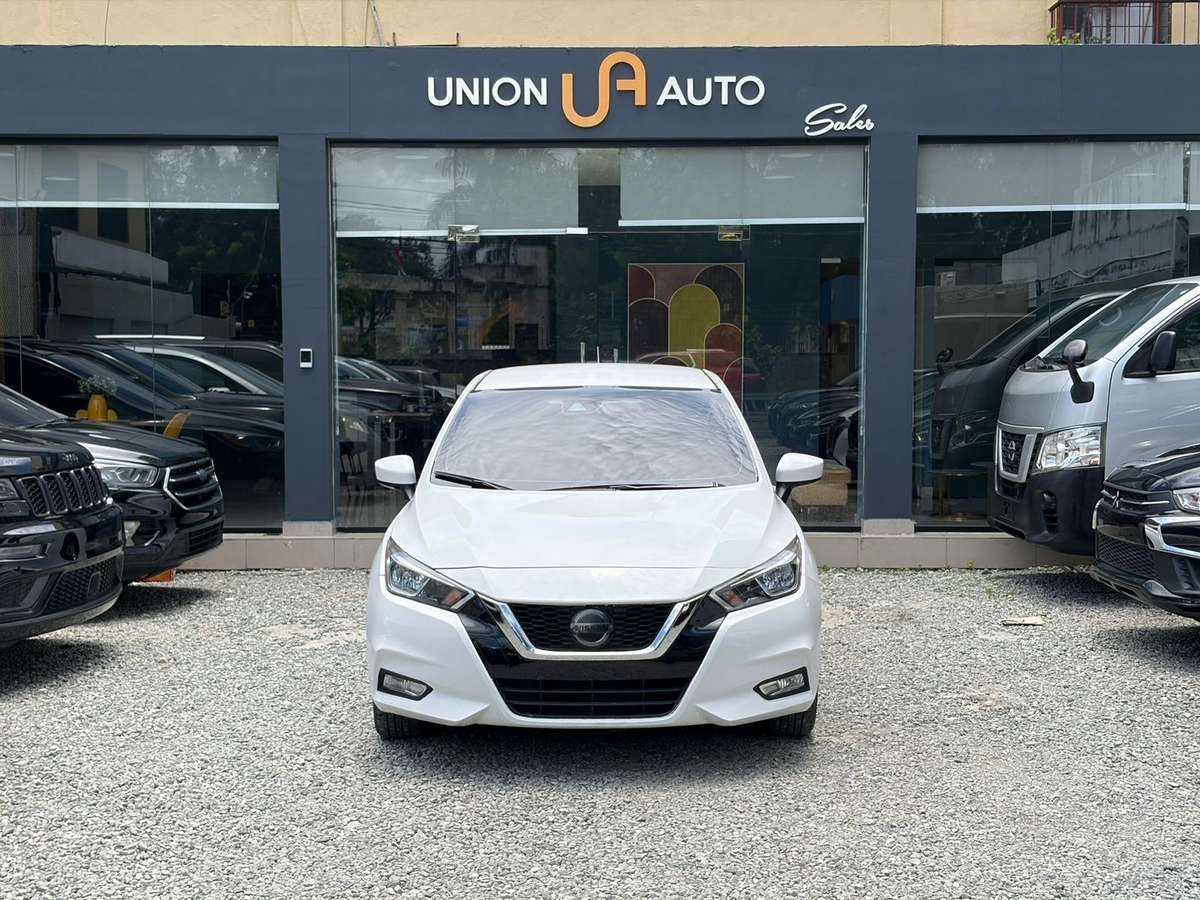 Nissan Versa SV 2020 - miniatura 2