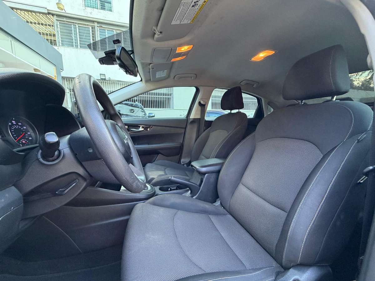 Kia Forte GT Line 2022 - miniatura 2