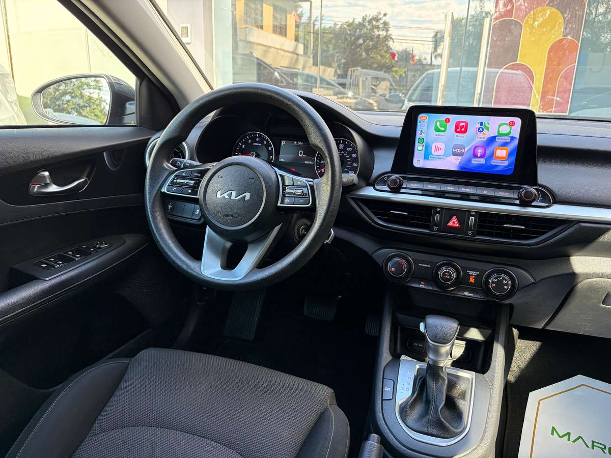 Kia Forte GT Line 2022 - miniatura 5
