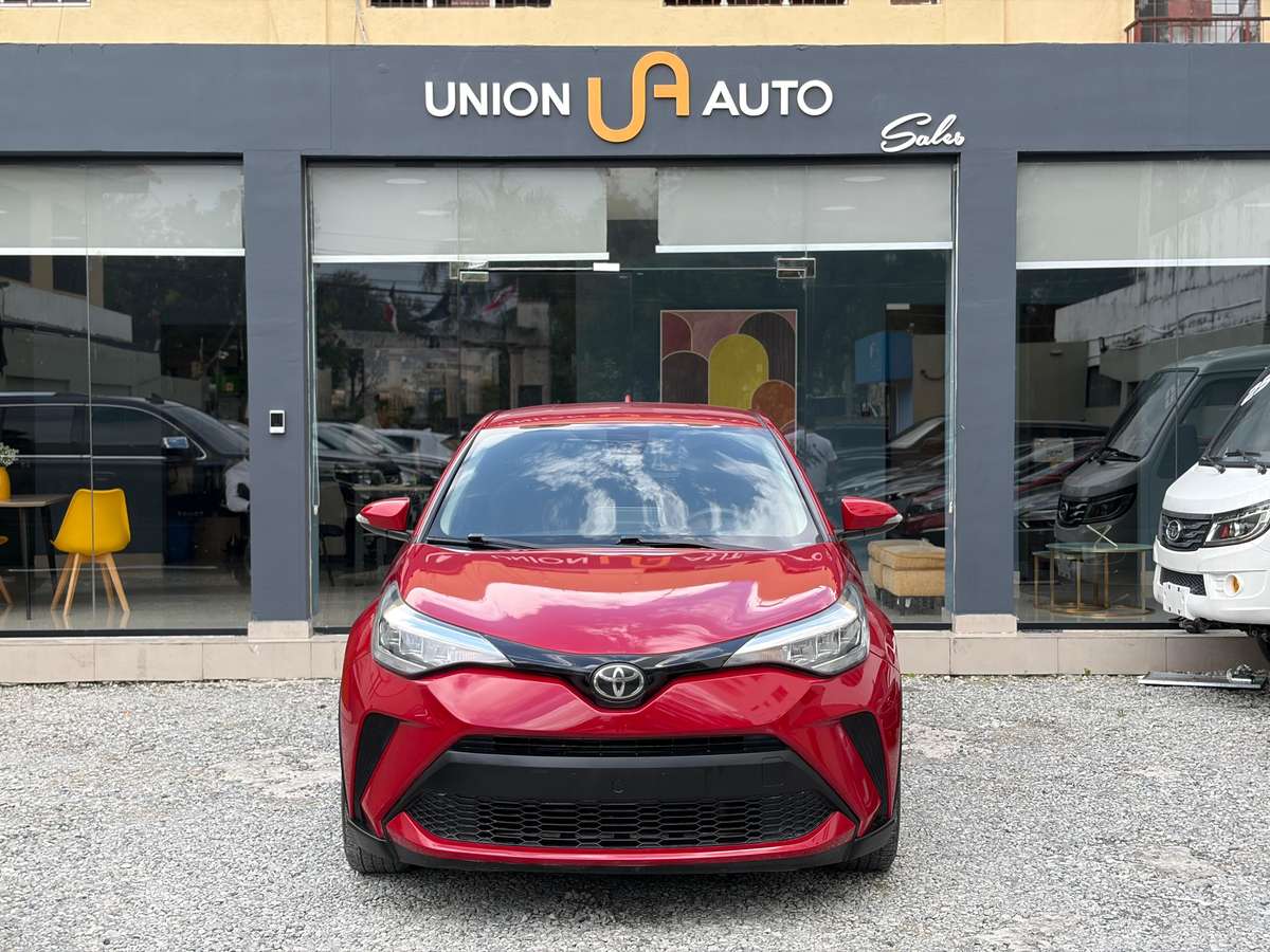 Toyota C-HR LE 2020 - miniatura 2
