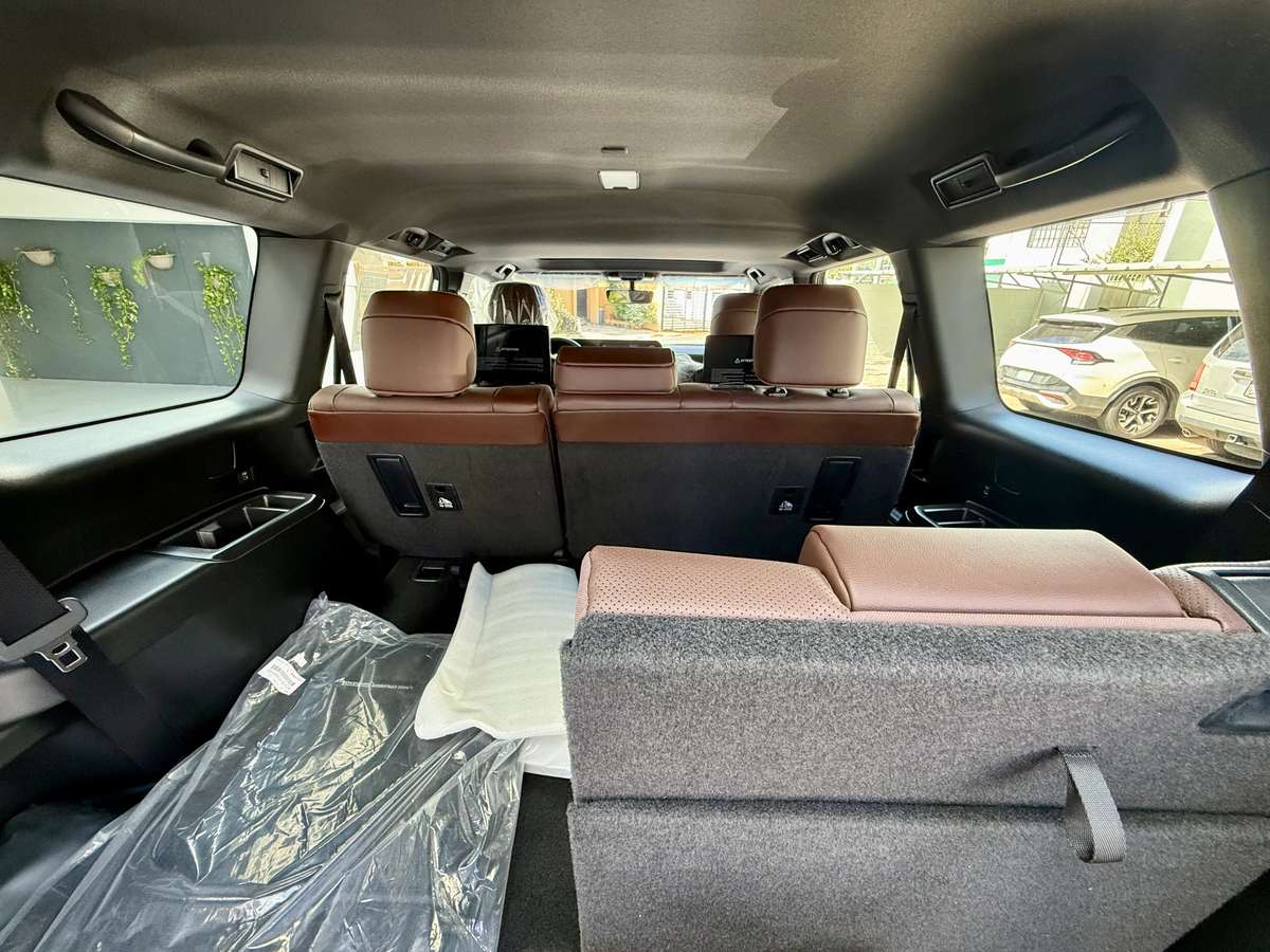 Toyota Land Cruiser Prado Adventure 2026 - miniatura 7