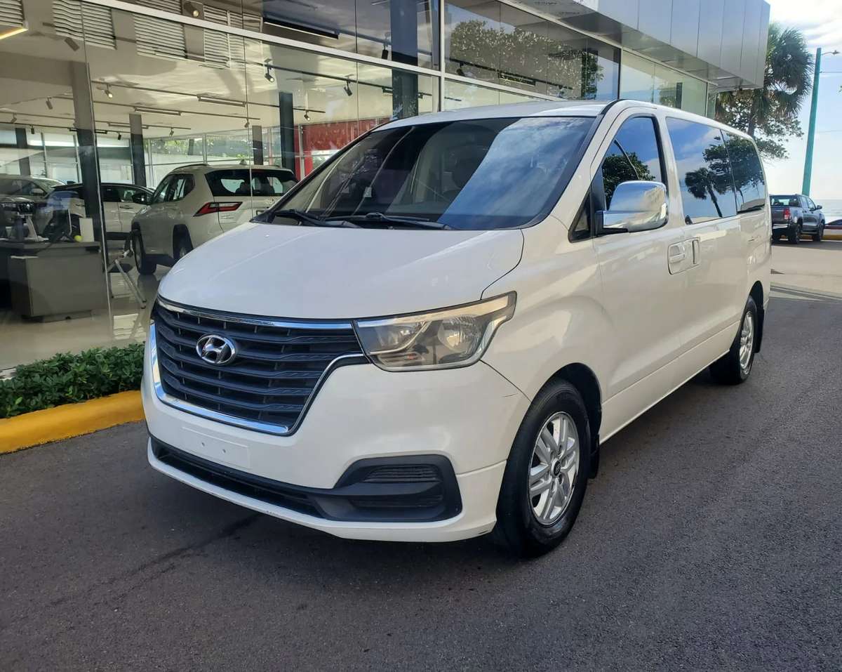 2020 Hyundai H 1 TQ6 usado en venta por Autoasesores S.R.L