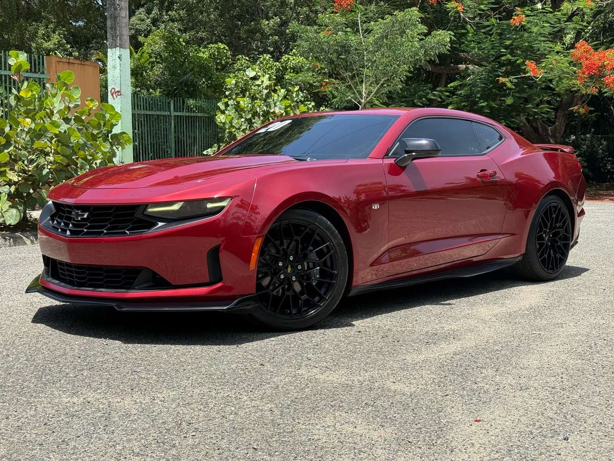 2020 Chevrolet Camaro LT usado en venta por Rosario Suero Auto Import