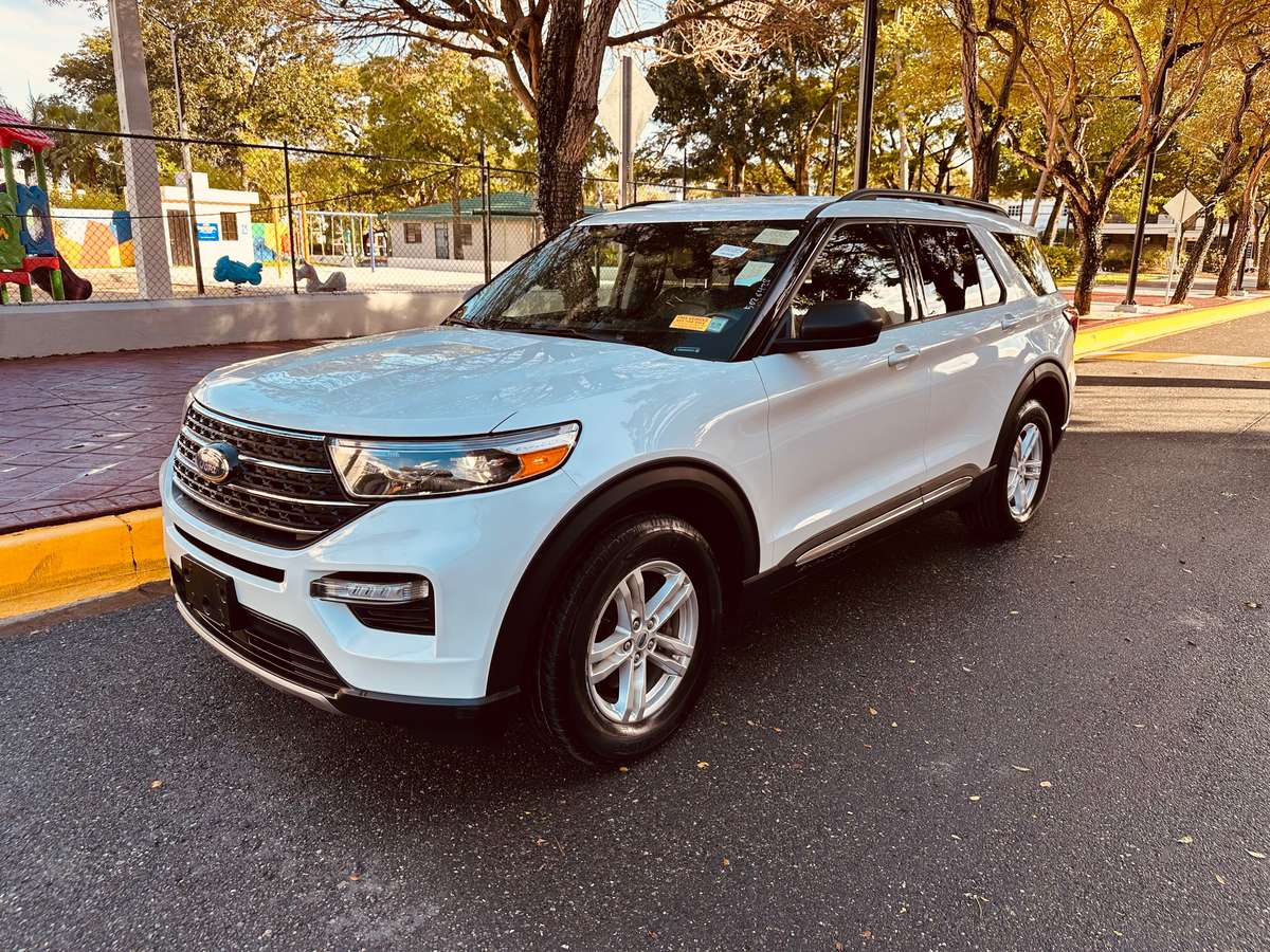 2020 Ford Explorer XLT ECOBOOST usado en venta por Ronny Autos