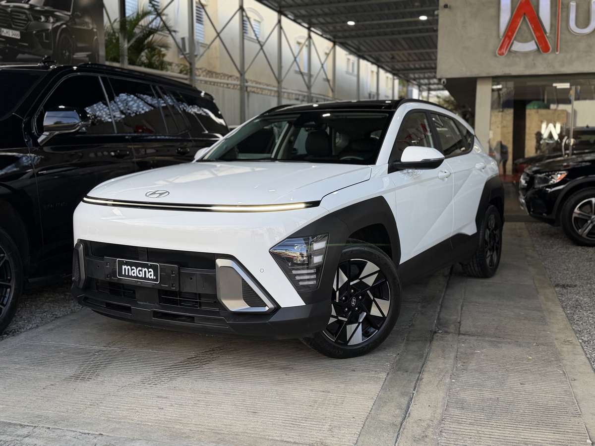 2024 Hyundai KONA SEL usado en venta por Luis Eduardo (UNIAUTO)