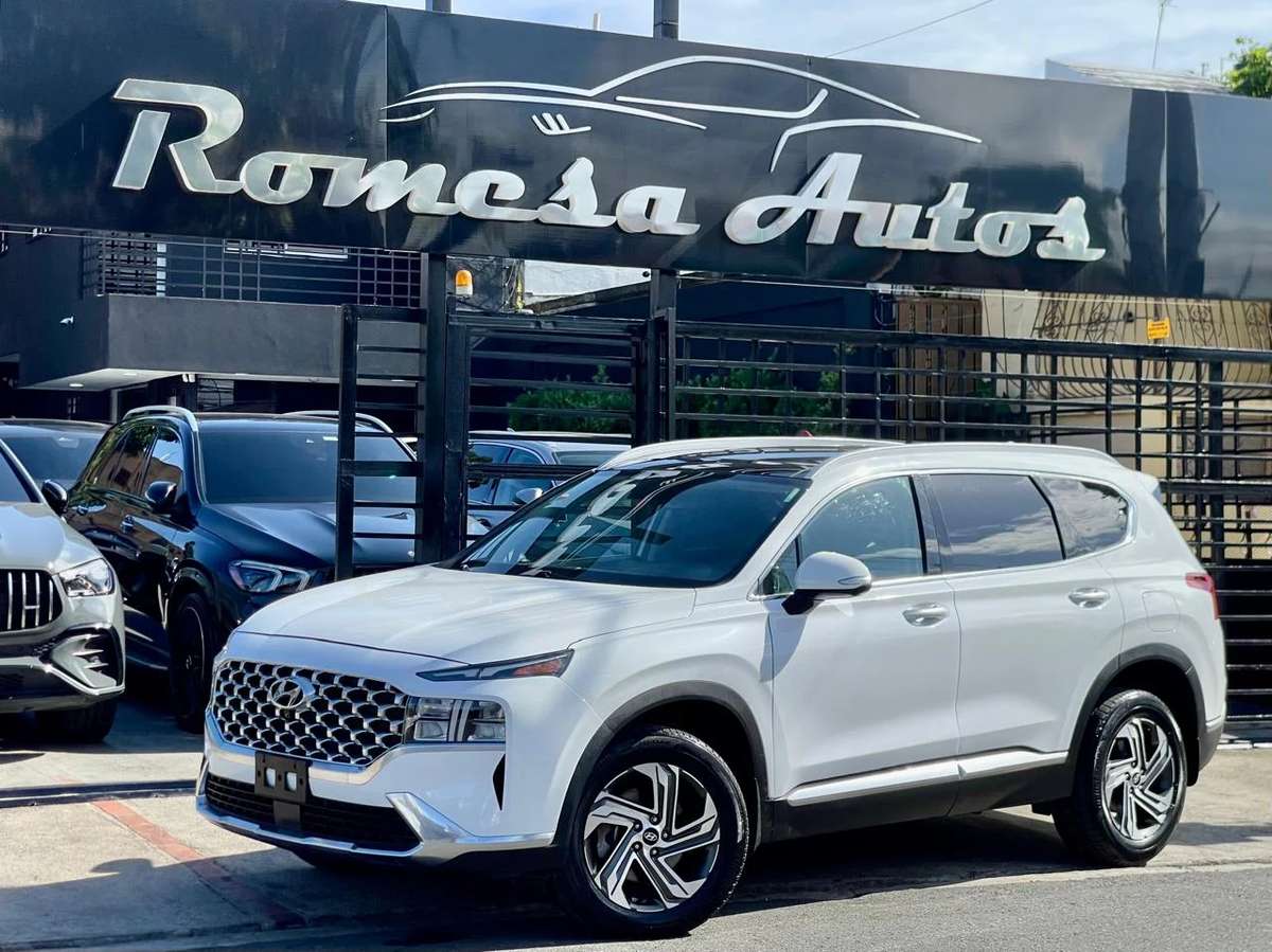2023 Hyundai Santa Fe SEL usado en venta por ROMESA AUTOS SRL
