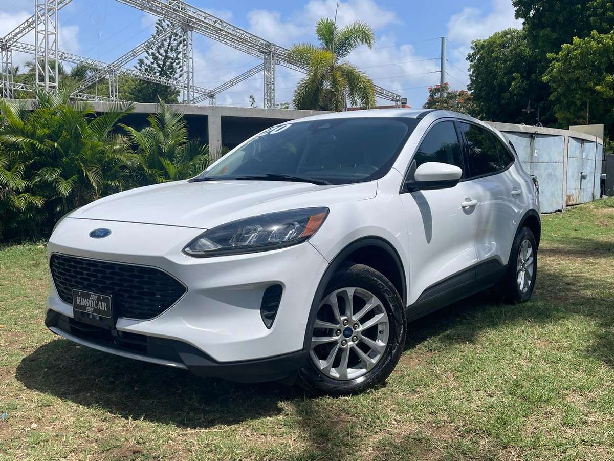 2020 Ford Escape SE usado en venta por Edsocar Auto Import