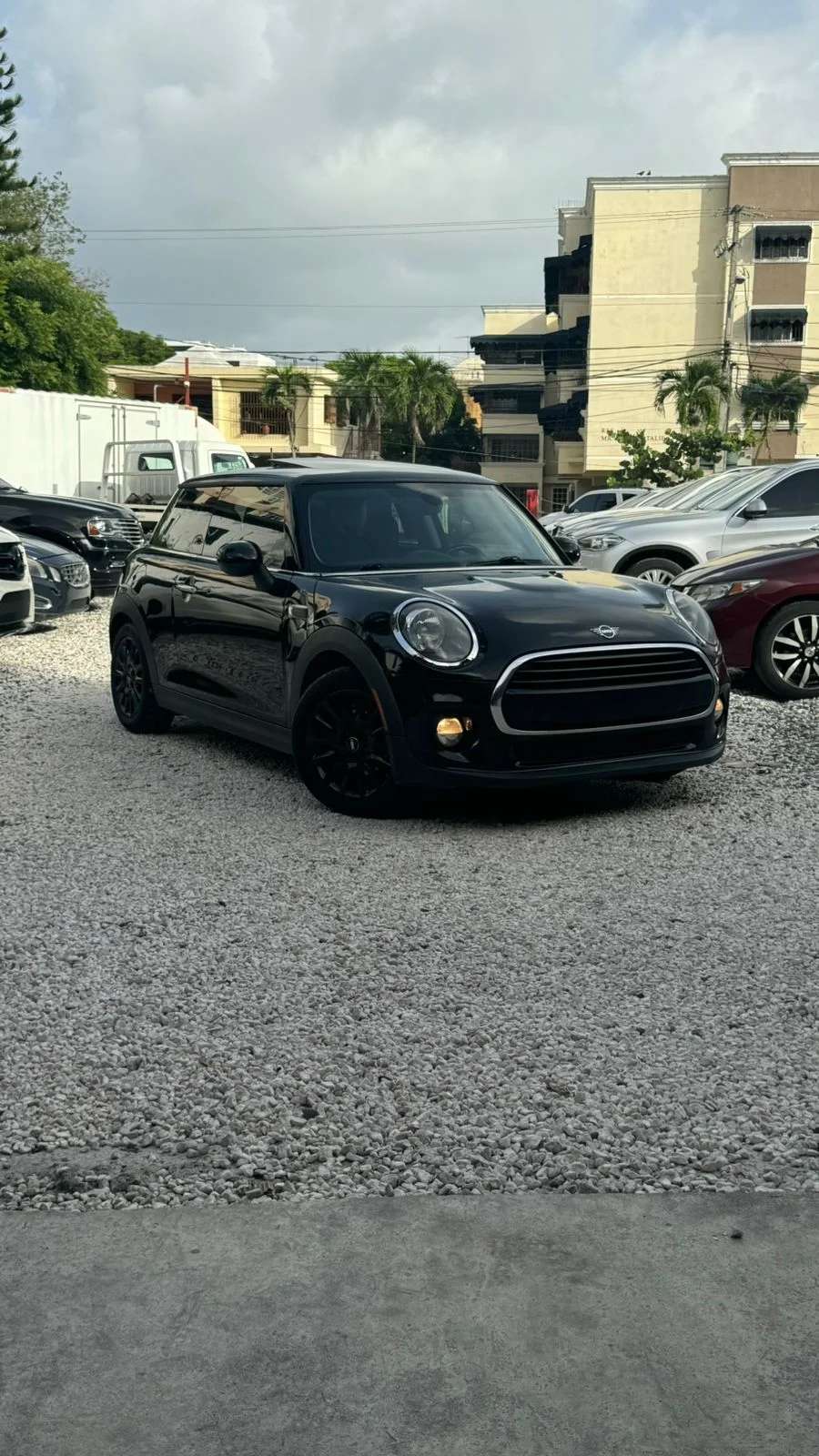 2019 Mini Cooper Hardtop usado en venta por FADIR AUTO GROUP