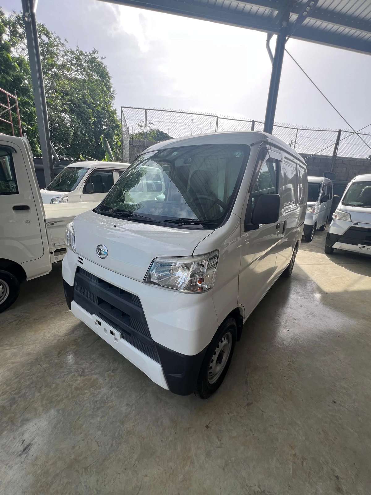 2020 Daihatsu Hijet Minivan usado en venta por Luis Alfredo Sanchez Auto Import