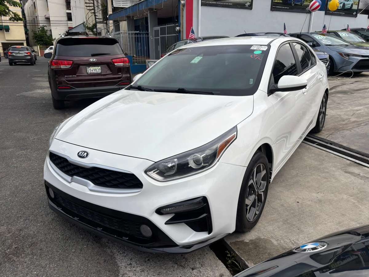 2021 Kia Forte LXS usado en venta por SEDI MOTORS 