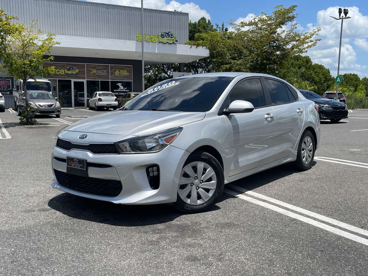 2020 Kia Rio S usado en venta por Mena Dominguez Motors