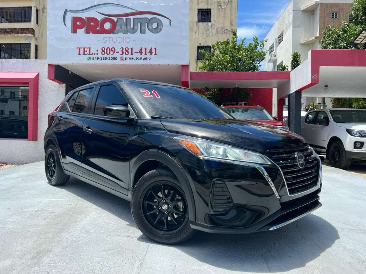 2021 Nissan Kicks SV usado en venta por Proauto Studio