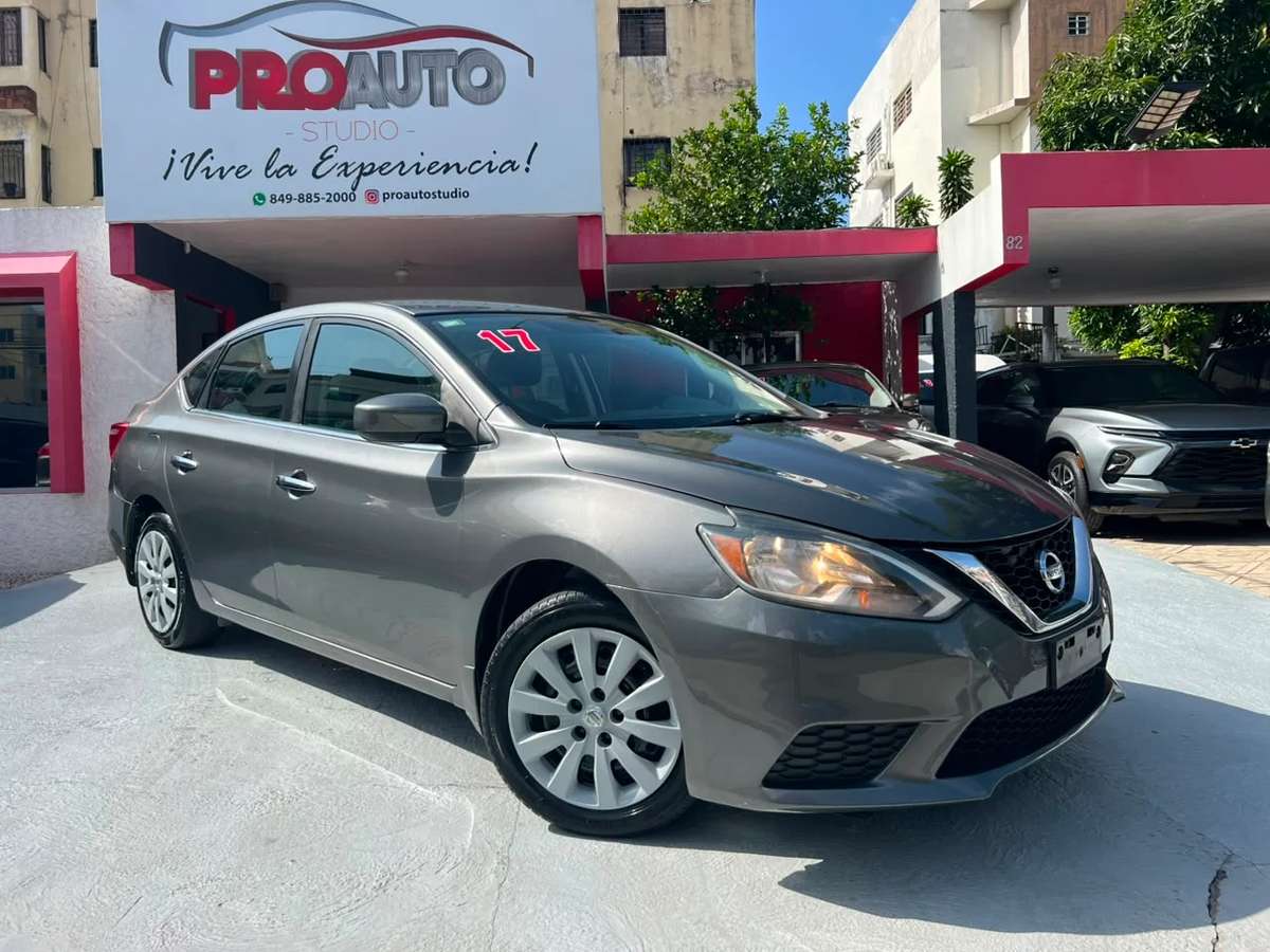 2017 Nissan Sentra S usado en venta por Proauto Studio