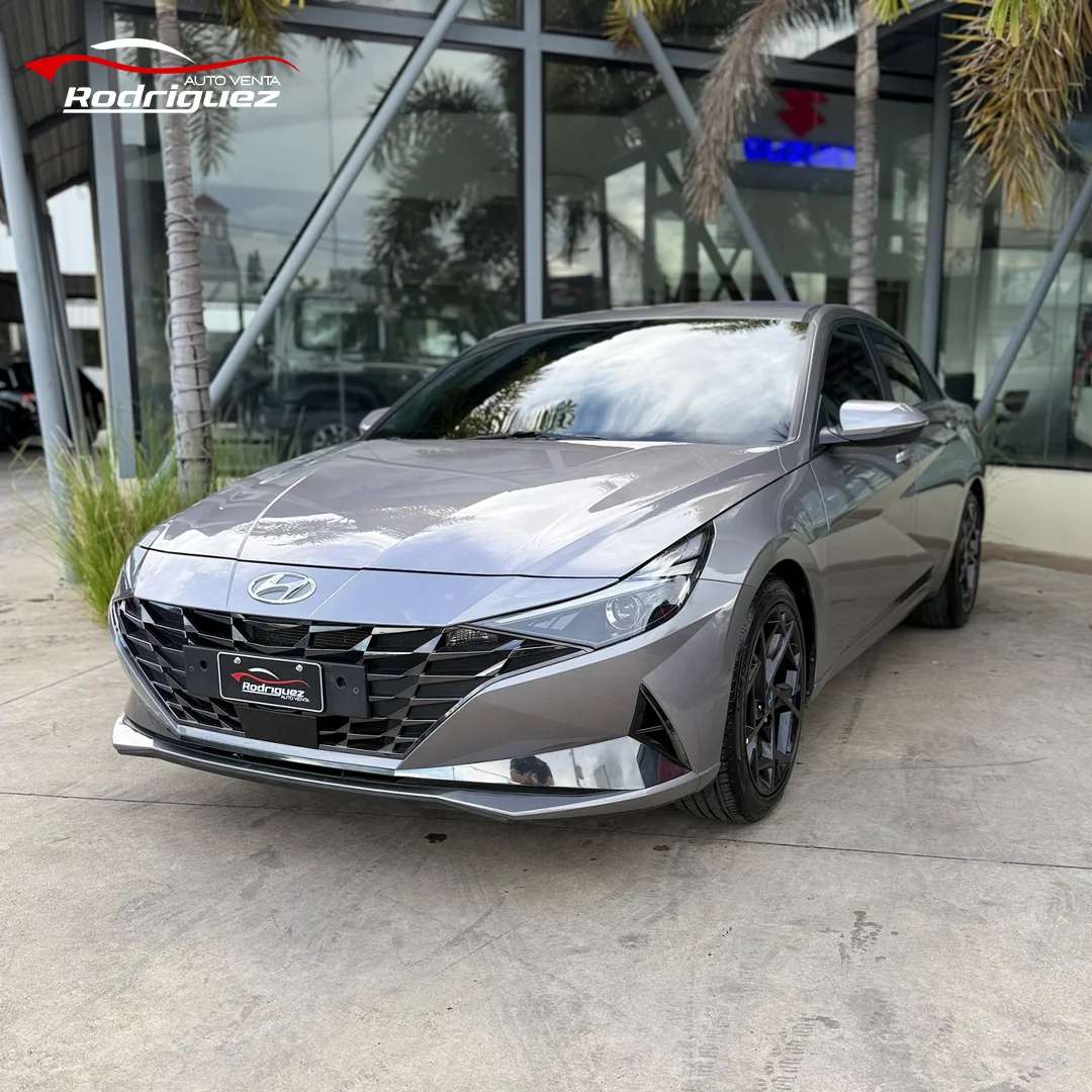 2022 Hyundai Avante LPI usado en venta por Rodríguez Internacional Autoventa