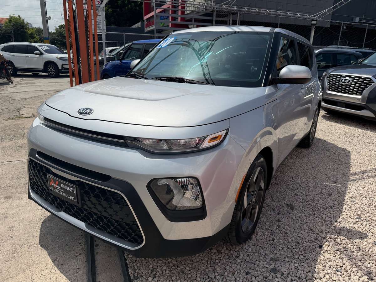 2020 Kia Soul LX usado en venta por AV AUTO IMPORT