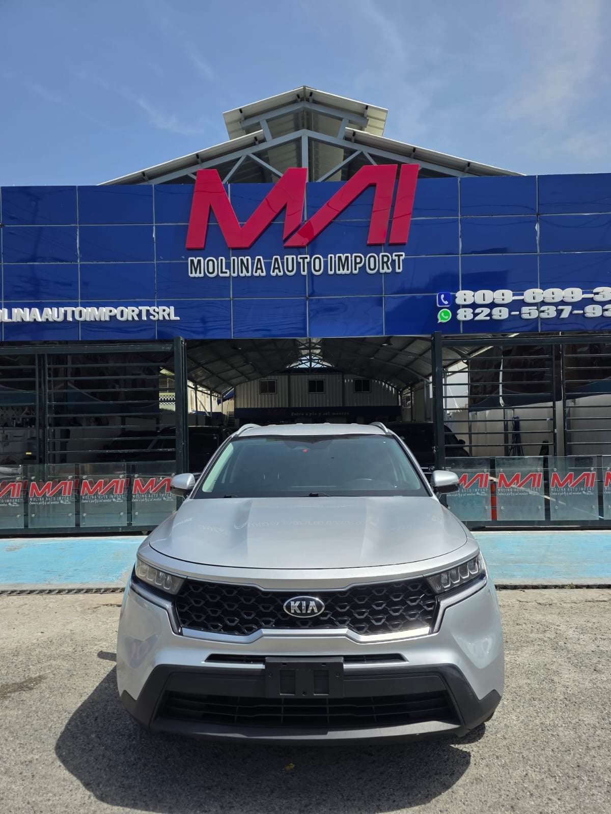 2021 Kia Sorento LX usado en venta por Molina Auto Import