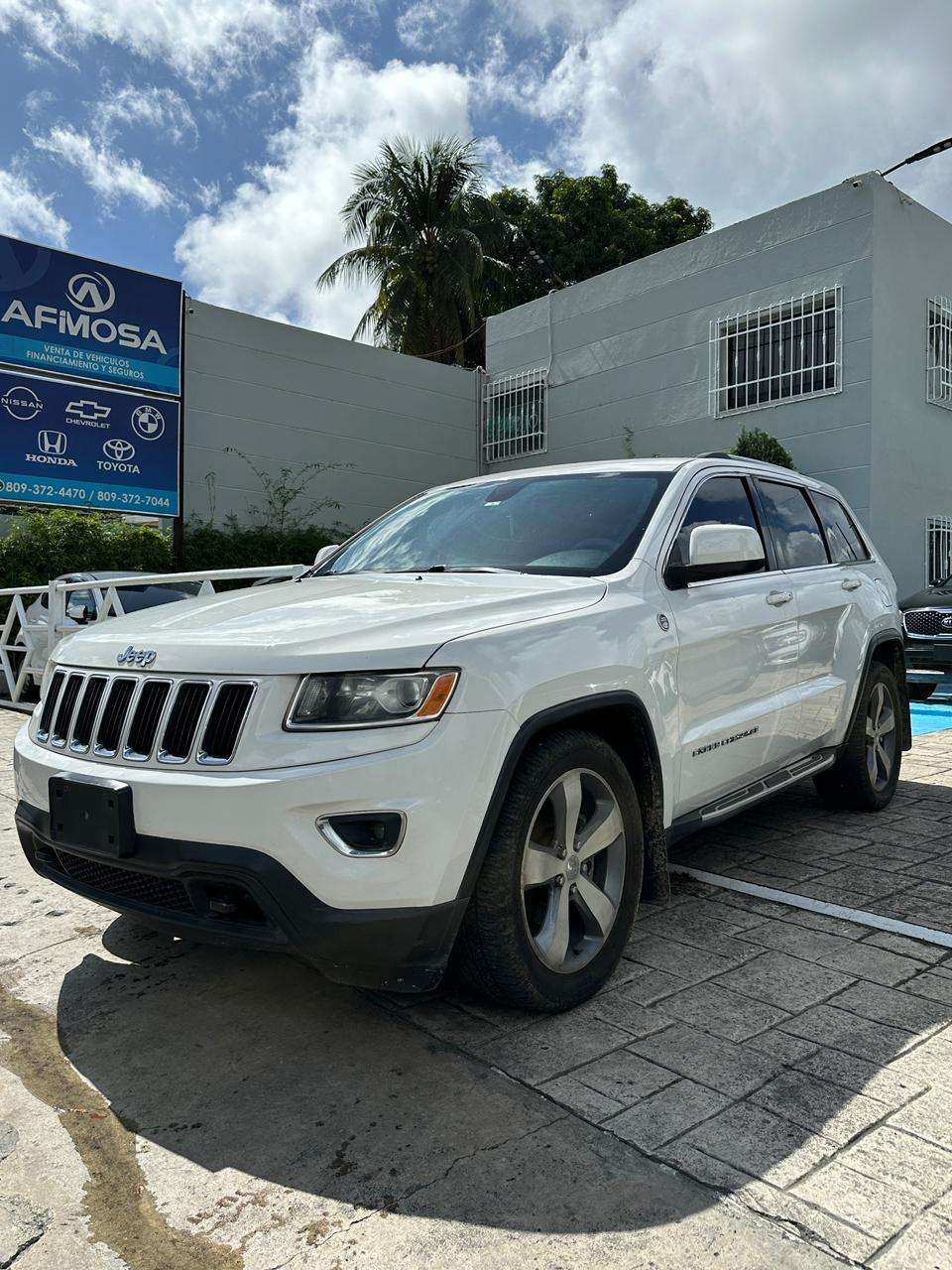 2014 Jeep Grand Cherokee Laredo usado en venta por Afimosa Motors