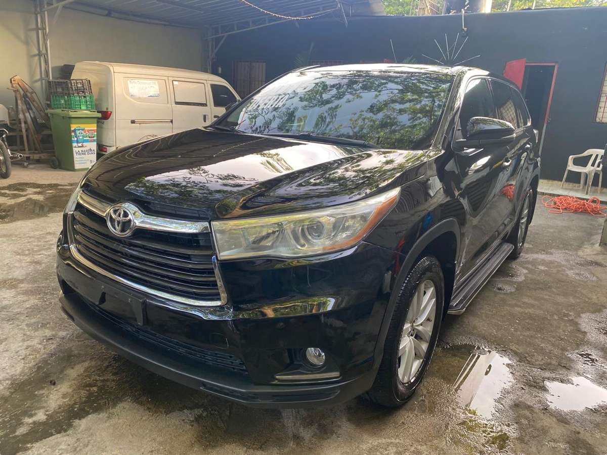 2015 Toyota Grand Highlander XLE usado en venta por ESTEFANY MARGARITA PEPEN ADEMES