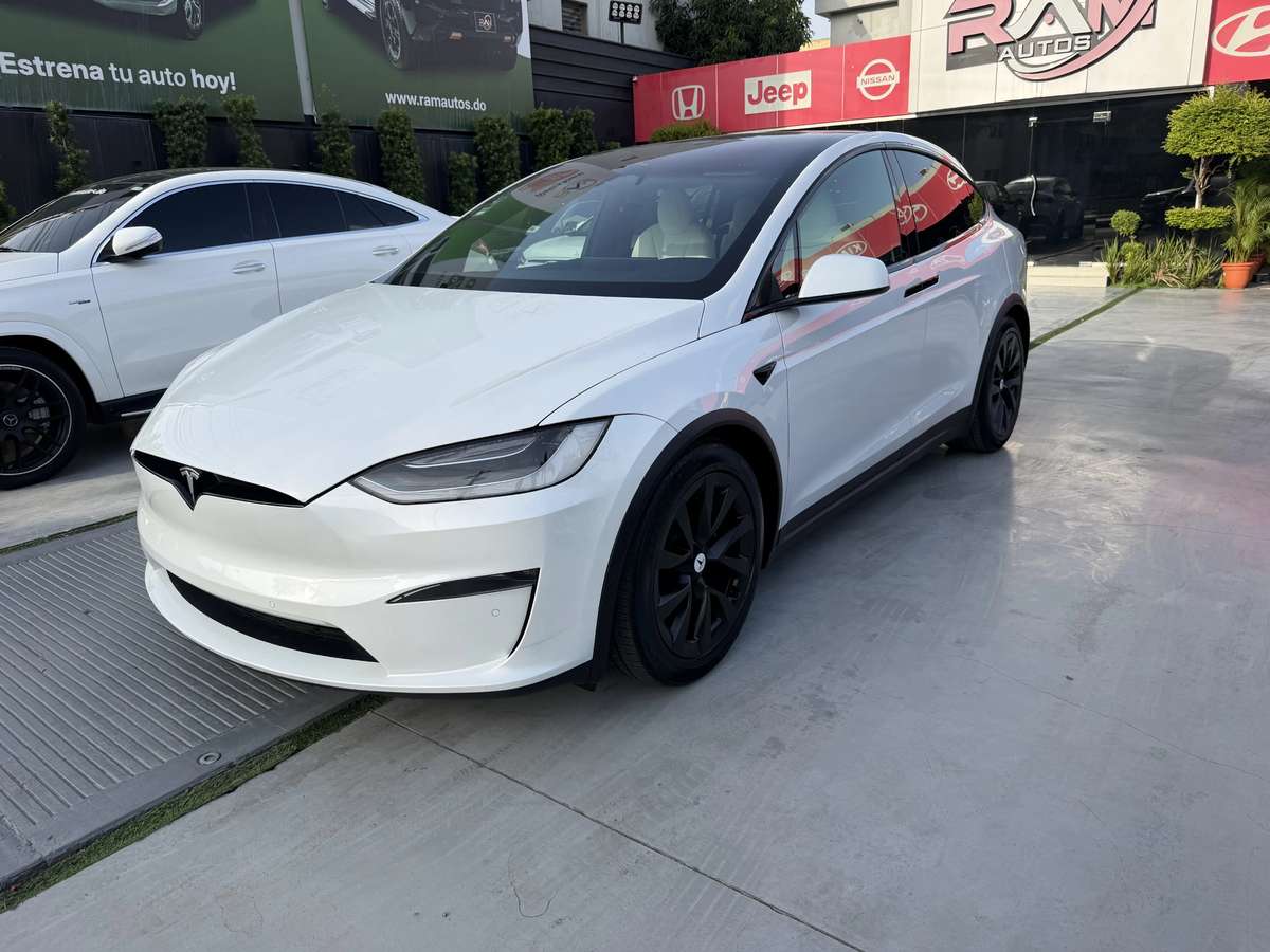 2022 Tesla Model X PLAID usado en venta por RAM MEGA AUTOS