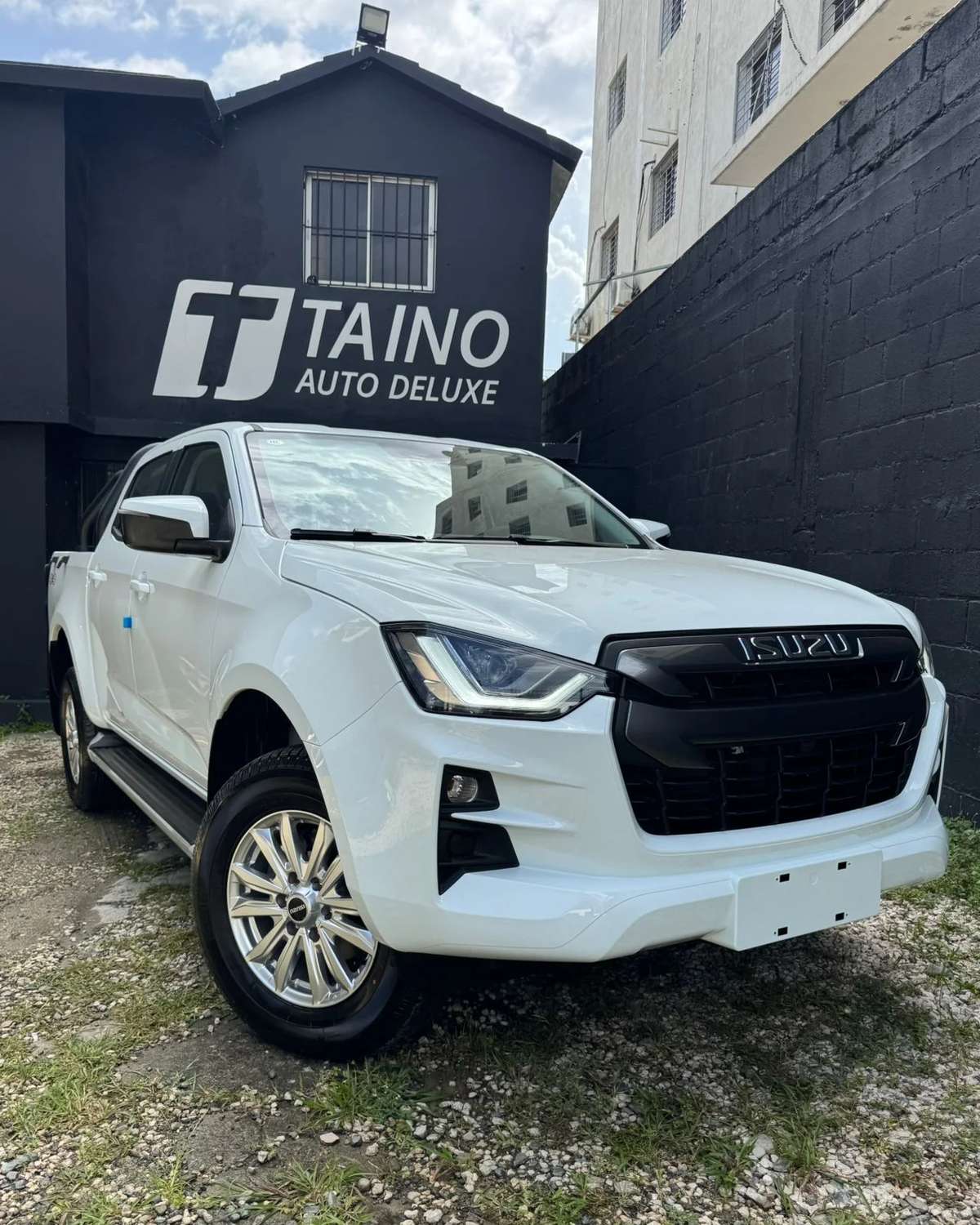 2026 Isuzu DMAX nuevo en venta por Taino Auto Deluxe