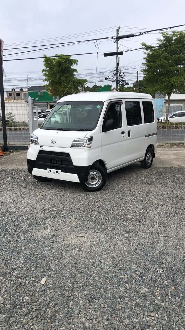 2020 Daihatsu Hijet Minivan usado en venta por Subascar Motors