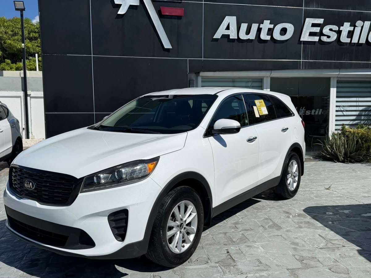 2020 Kia Sorento L, LX, S usado en venta por AUTO ESTILO