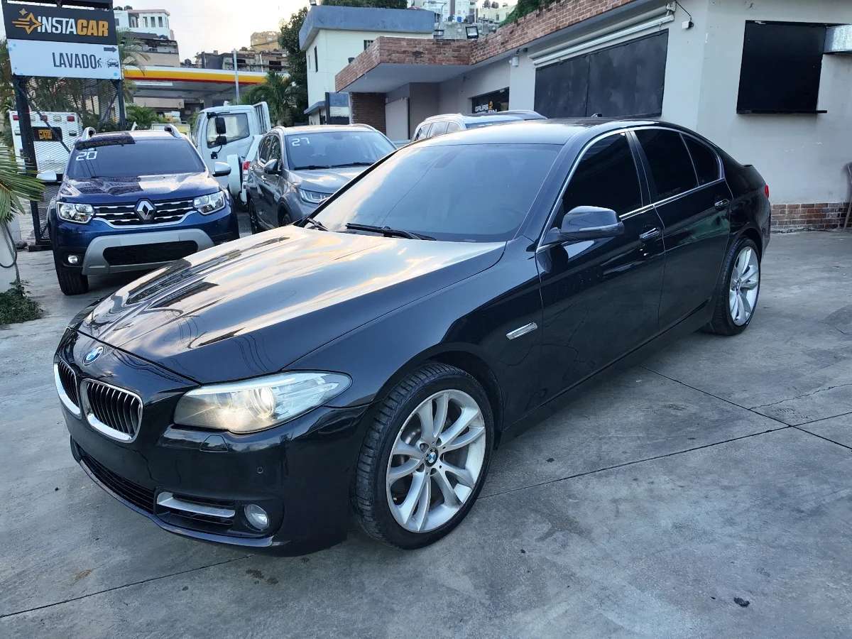 2016 BMW Serie 5 520i usado en venta por INSTACAR