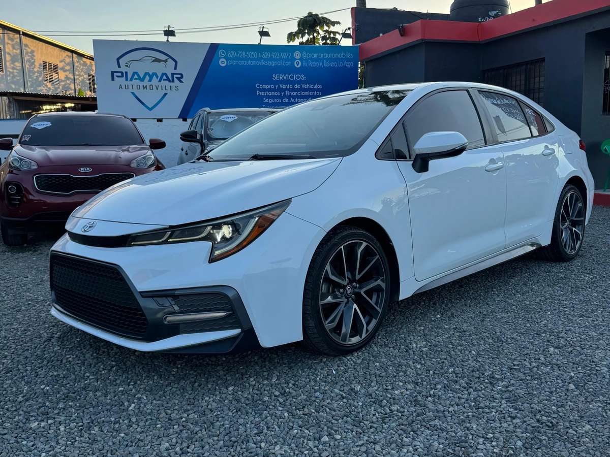 2020 Toyota Corolla SE usado en venta por Piamar Automóviles