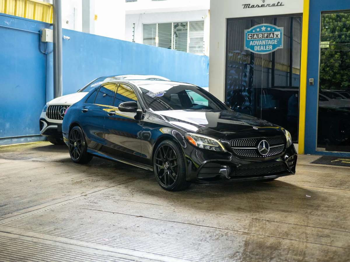 2020 Mercedes Benz C 300 AMG 4Matic usado en venta por Golds Brothers Auto