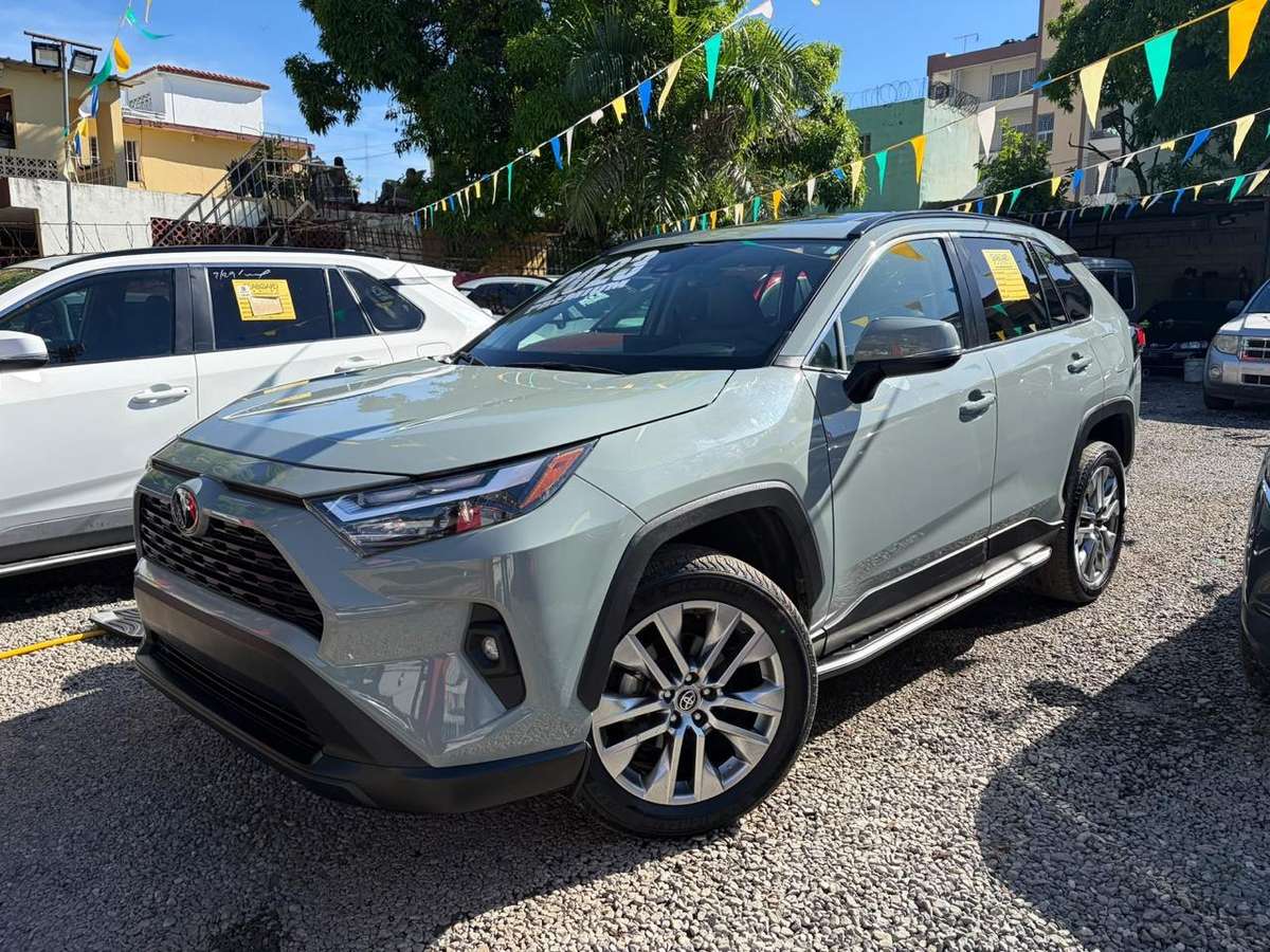 2023 Toyota RAV4 XLE Premium usado en venta por Golds Brothers Auto