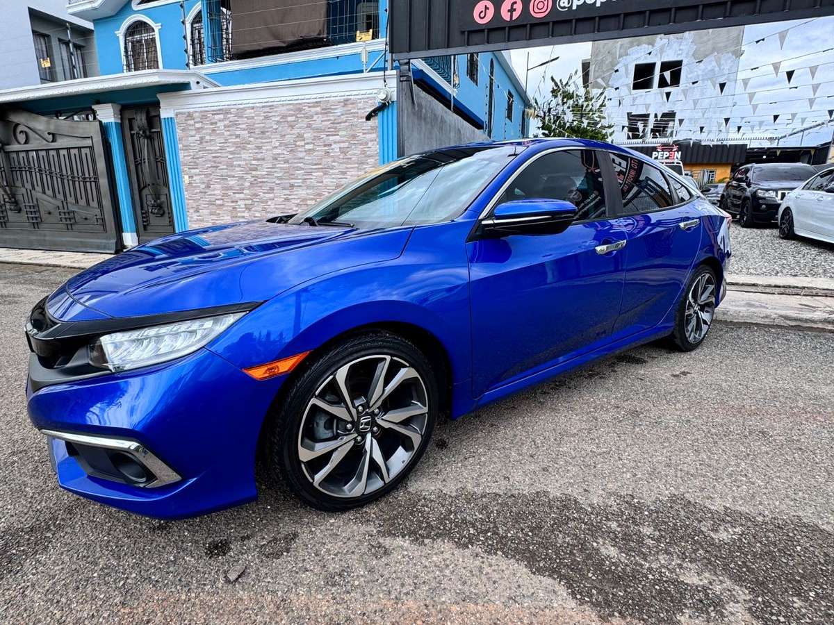 2021 Honda Civic Touring usado en venta por Pepen Auto Import 