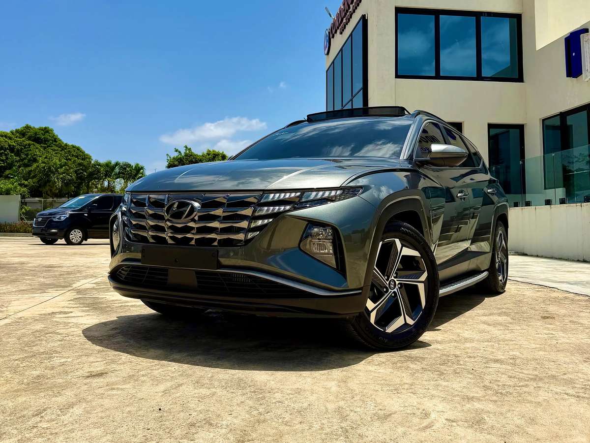 2022 Hyundai Tucson LIMITED usado en venta por Angel Cordero Auto Import