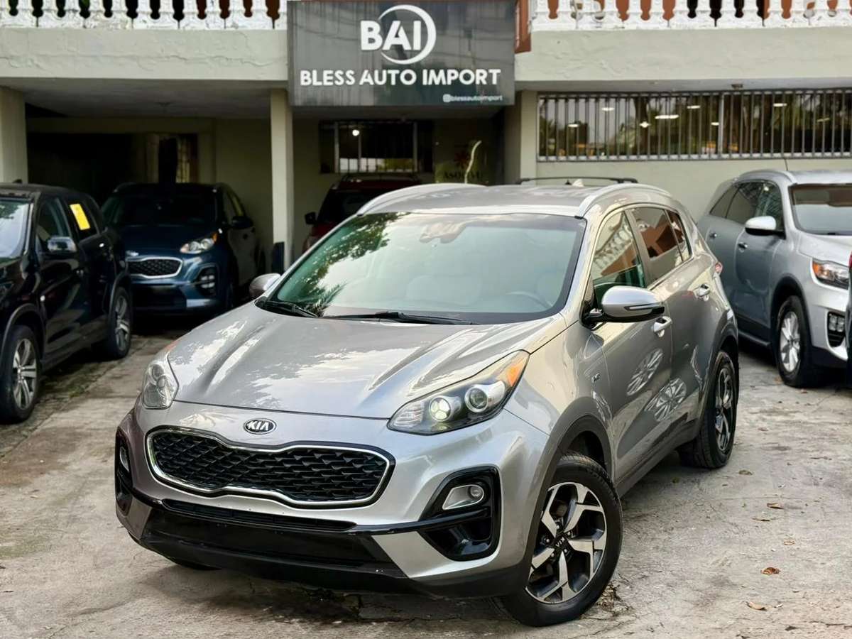 2021 Kia Sportage FE usado en venta por BLESS AUTO IMPORT