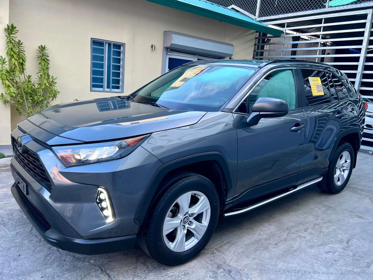 2021 Toyota RAV4 LE usado en venta por GUERE MOTORS