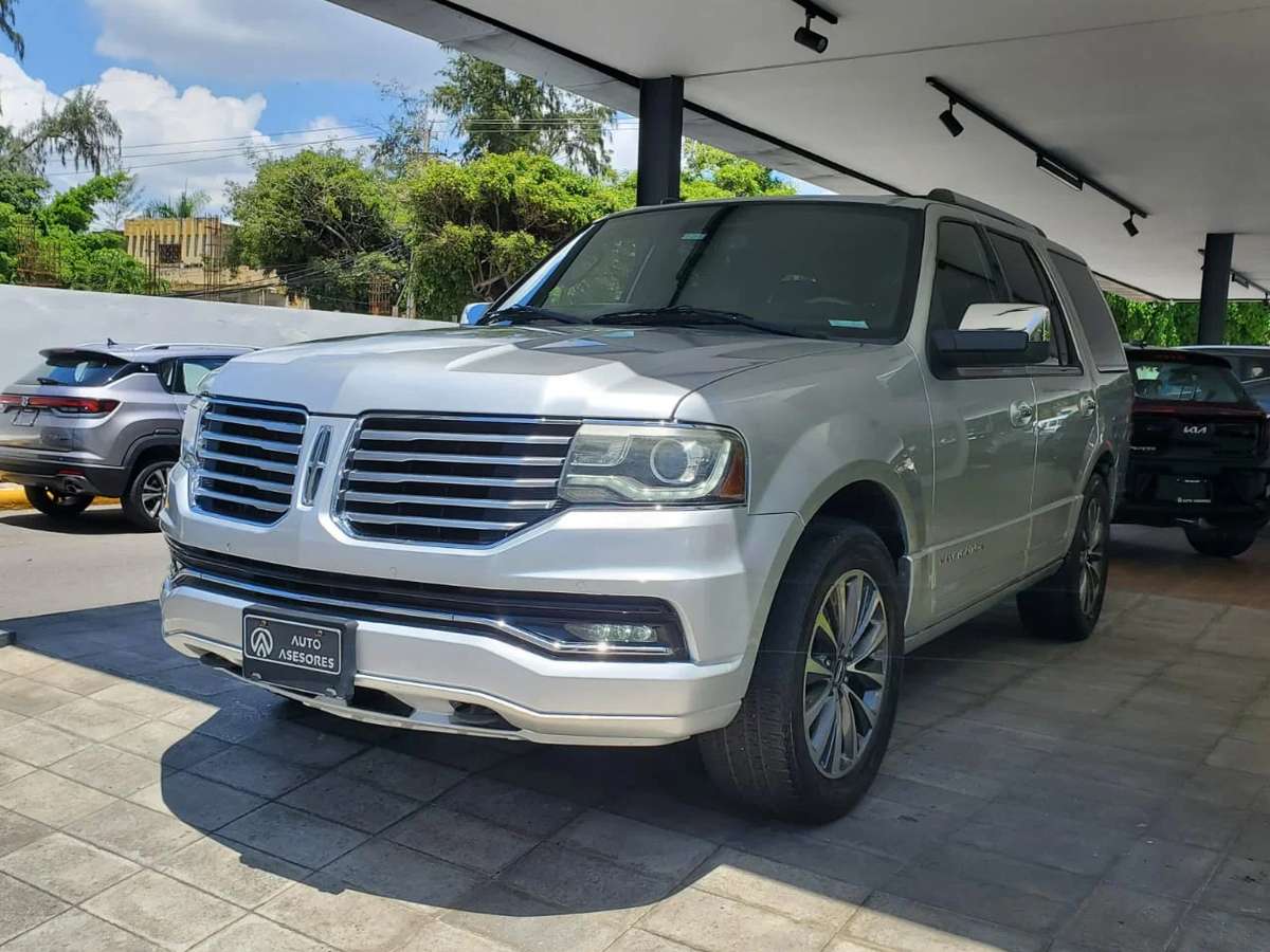2015 Lincoln Navigator Reserve I usado en venta por Autoasesores