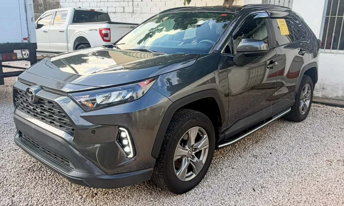 2020 Toyota RAV4 LE usado en venta por EVL HOME CARS