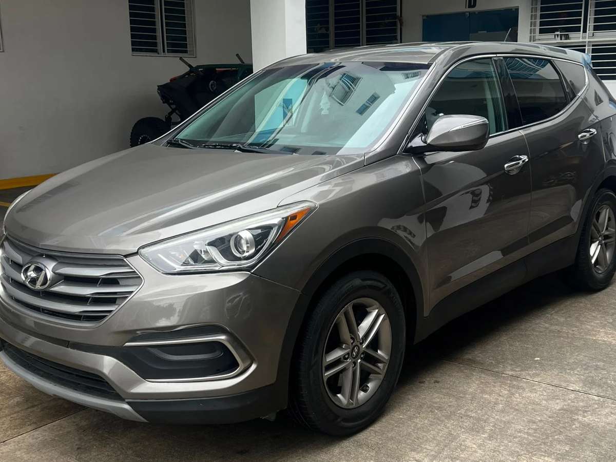 2018 Hyundai Santa Fe SE usado en venta por Suero Autoimport
