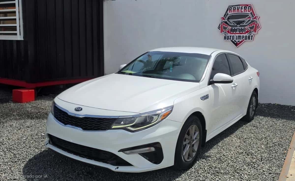 2020 Kia Optima LX usado en venta por RAKERO AI