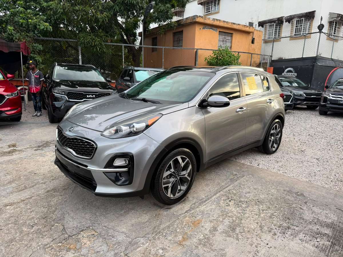 2020 Kia Sportage EX, EX Technology Package usado en venta por Robmariel Auto Import