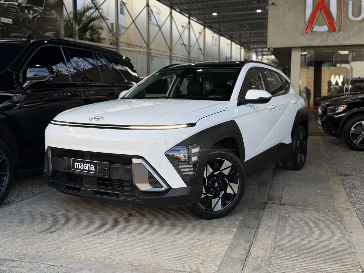 2024 Hyundai KONA SEL usado en venta por UNIAUTO