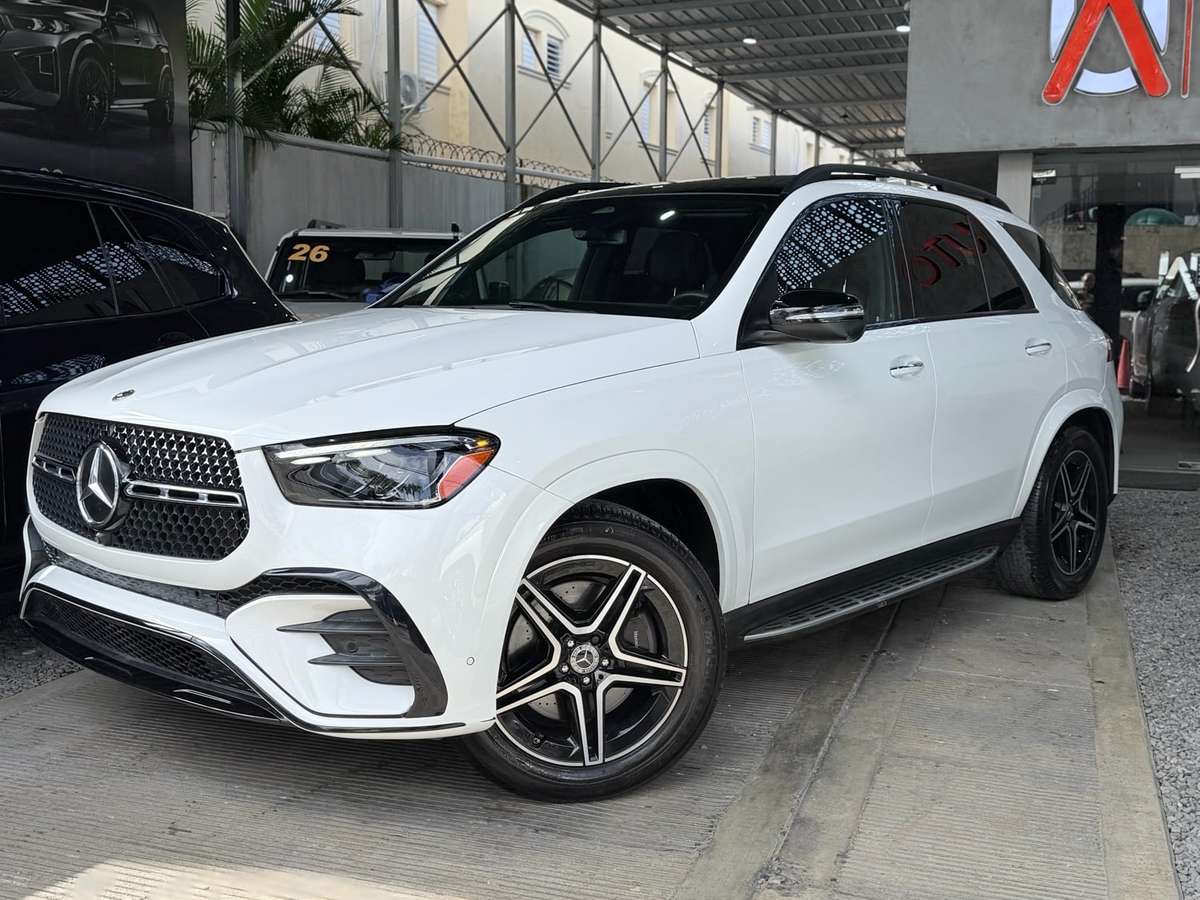 2024 Mercedes Benz GLE 350 4Matic AMG usado en venta por UNIAUTO