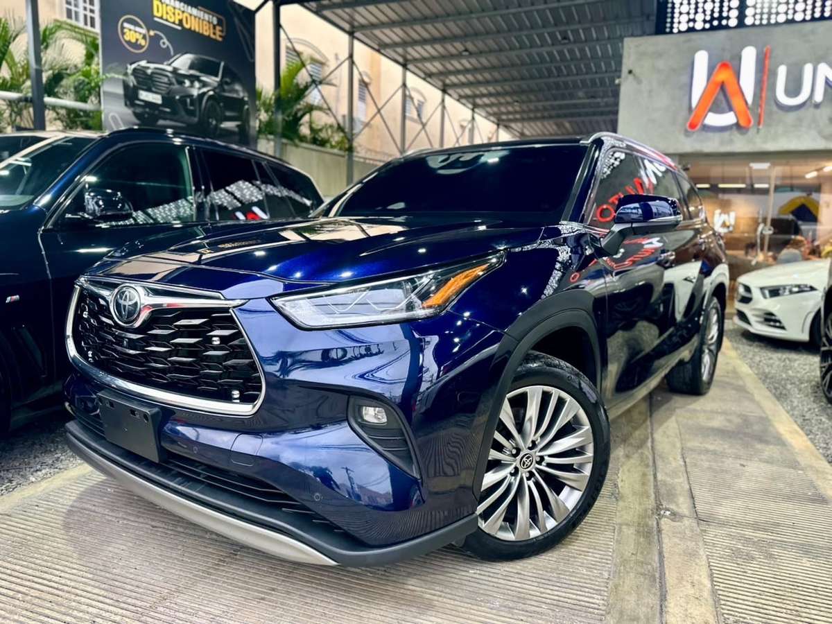 2022 Toyota Highlander Platinum usado en venta por UNIAUTO