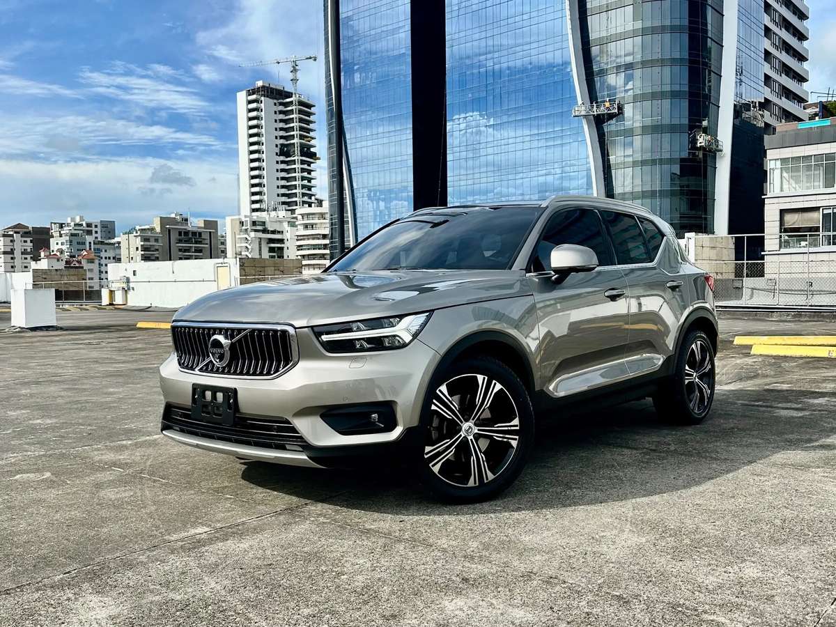 2020 Volvo XC40 Inscription usado en venta por DD AUTO