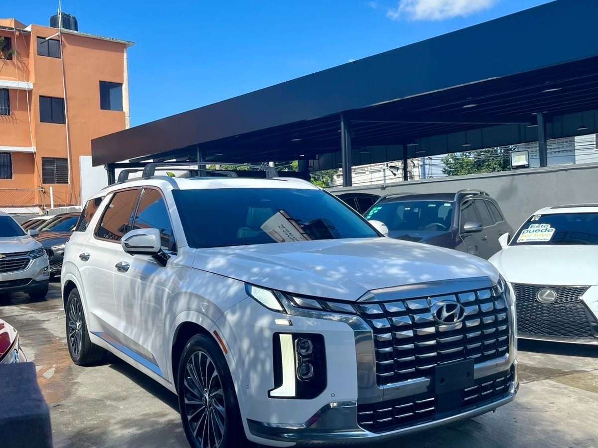 2023 Hyundai Palisade Plus usado en venta por CHUQUI MOTORS SRL