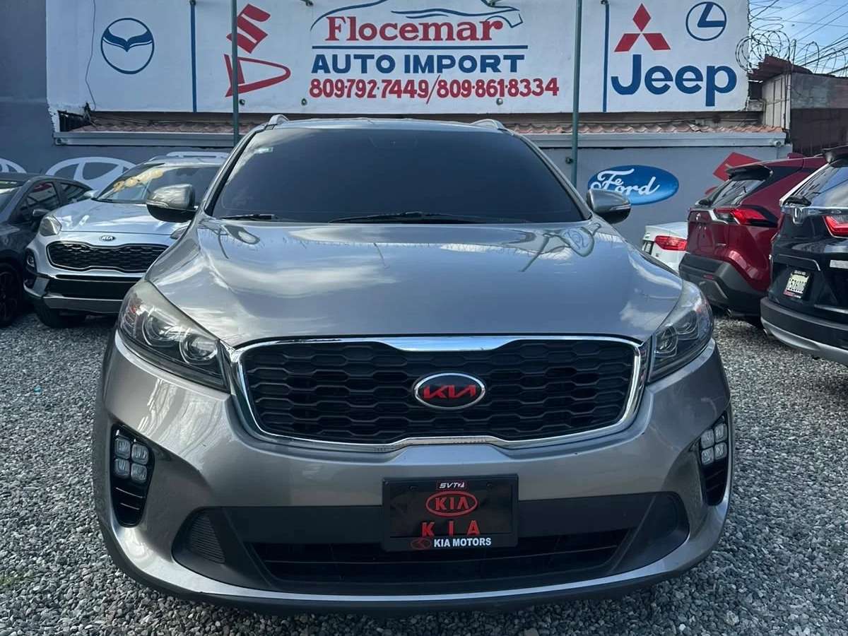 2019 Kia Sorento LX usado en venta por Flocemar auto import