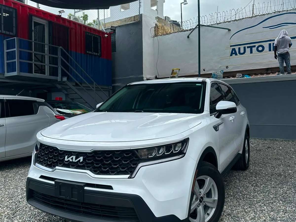 2023 Kia Sorento LX usado en venta por Flocemar auto import