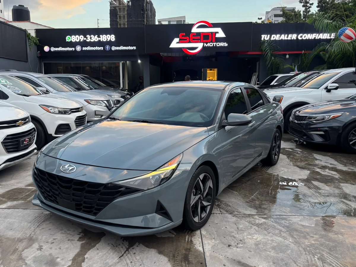 2023 Hyundai Elantra SEL usado en venta por SEDI MOTORS 