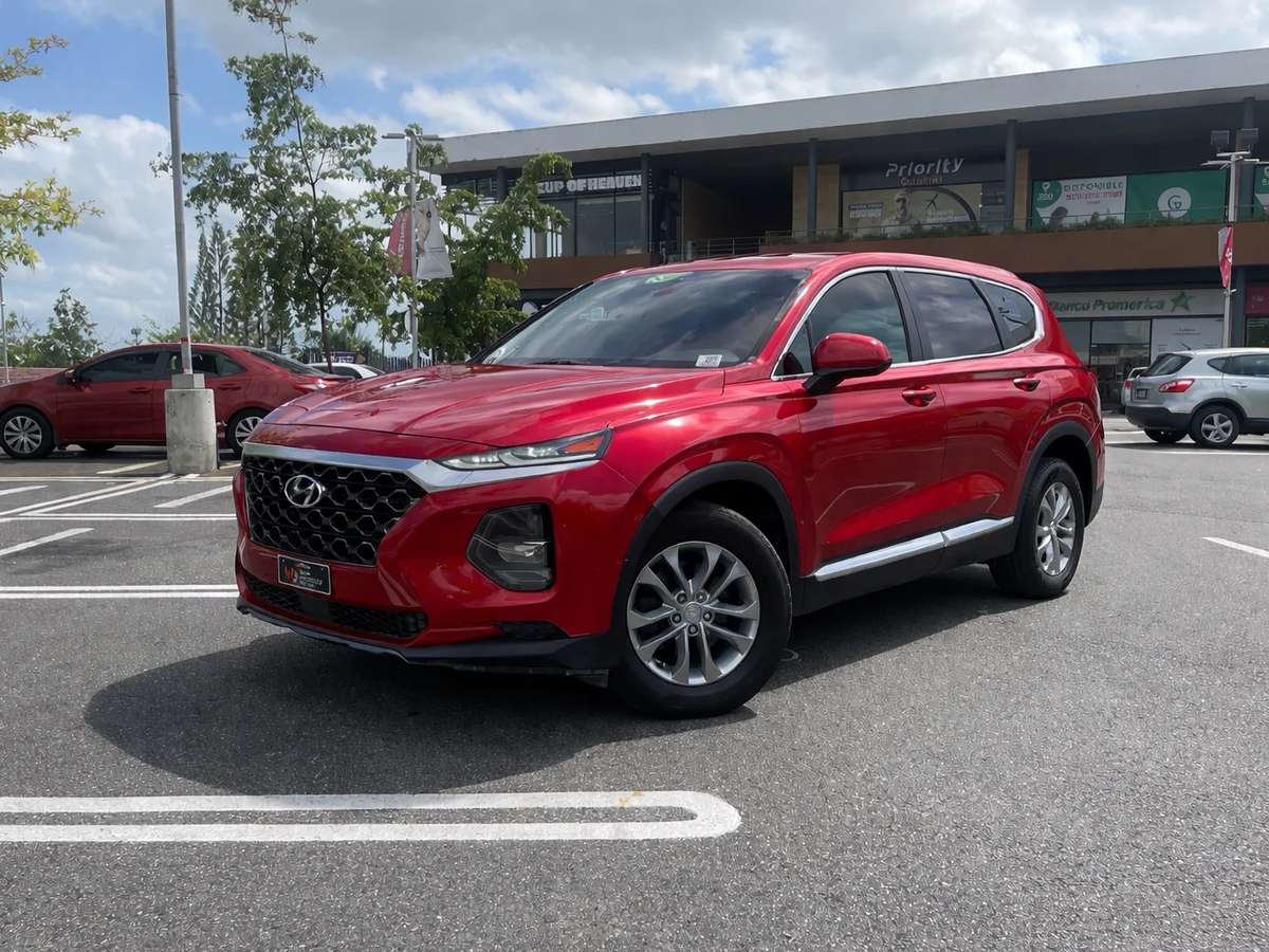 2020 Hyundai Santa Fe SE usado en venta por Mena Dominguez Motors