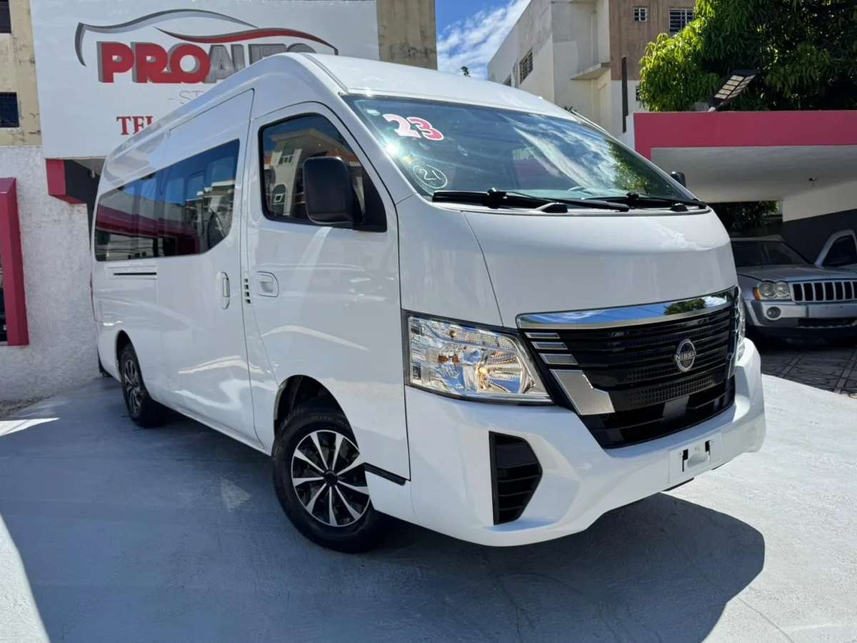 2023 Nissan Urvan usado en venta por Proauto Studio